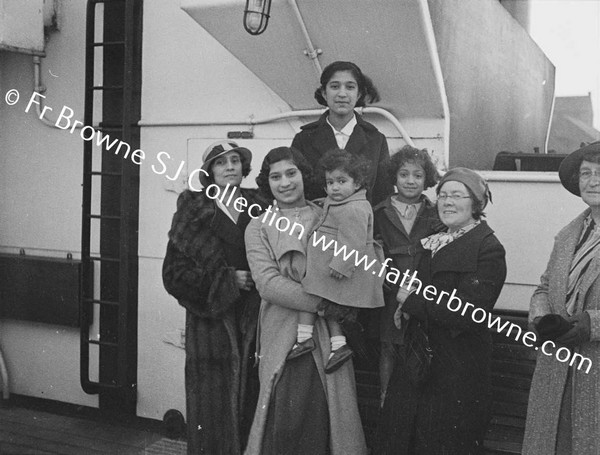 ON D'ABREU, GROUP ON STEAMER WHEN BLANCHE D'ABREU WAS LEAVING TO GET MARRIED IN INDIA